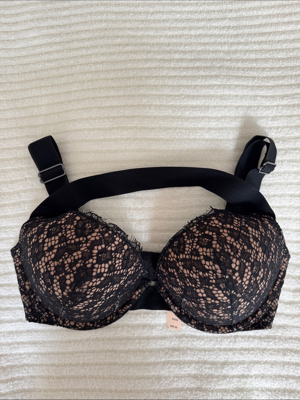 VICTORIA’S SECRET | NWT Very Sexy Push Up Bra Black Beige Lace 32DD
